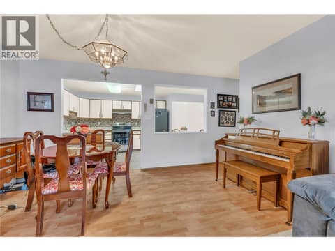 Photo 9 of 272 Green Avenue W Unit# 402, Main South, Penticton