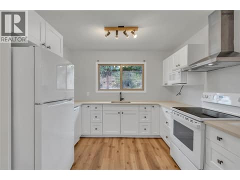 Photo 11 of 11318 Jubilee Road W Unit# 2, Main Town, Summerland