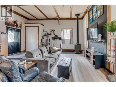 Suite in shop at 4671 Grandview Flats Road S, Armstrong/ Spall., Spallumcheen