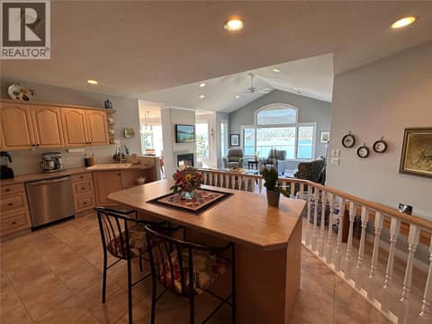 Photo 27 of 83 Peregrine Way Unit# 27, Adventure Bay, Vernon