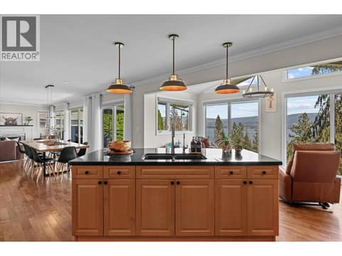 Photo 10 of 3050 Collens Hill Road, Lakeview Heights, West Kelowna