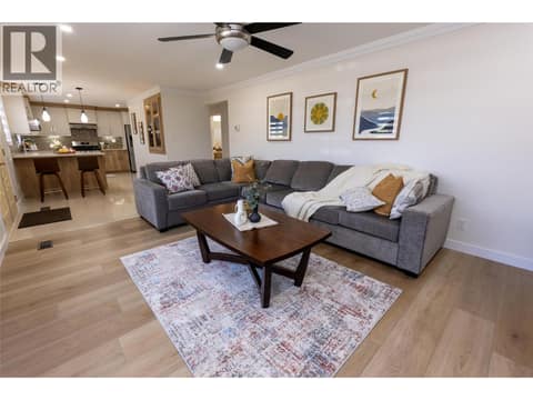 Open concept living room at 10115 74th Avenue, Osoyoos