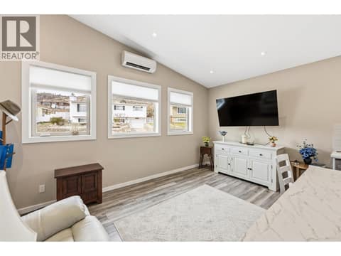 SUITE at 787 Kettle Avenue, Oliver