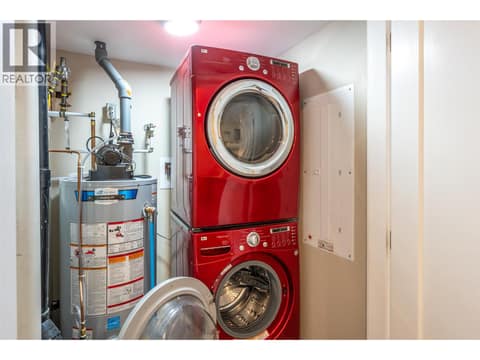 SUITE at 787 Kettle Avenue, Oliver