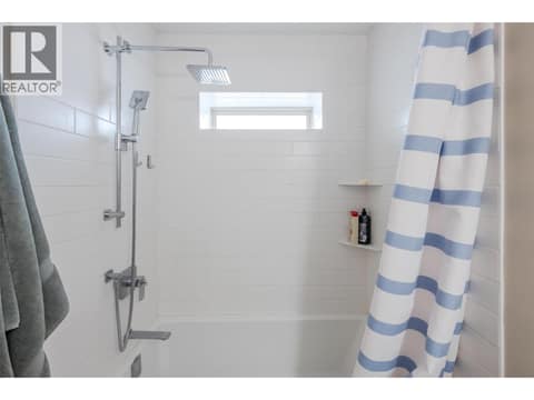 SUITE at 787 Kettle Avenue, Oliver