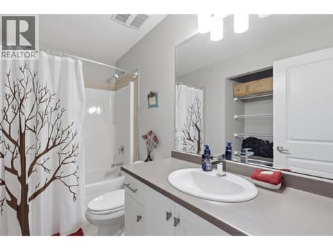 Photo 27 of 2352 Bossert Avenue, Brocklehurst, Kamloops