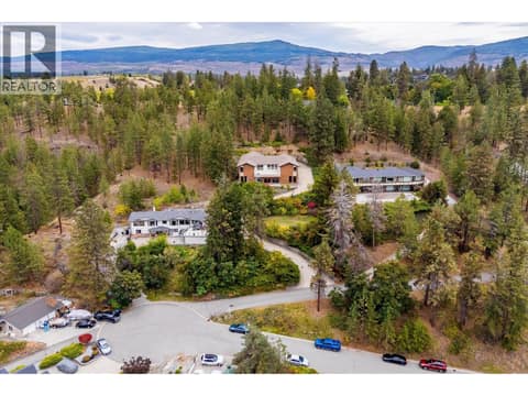 Photo 3 of 1045 Bartholomew Court, Lower Mission, Kelowna