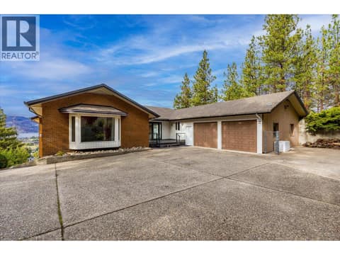 Photo 4 of 1045 Bartholomew Court, Lower Mission, Kelowna