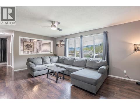 Photo 4 of 12408 CAMPBELL Crescent, Main Town, Summerland