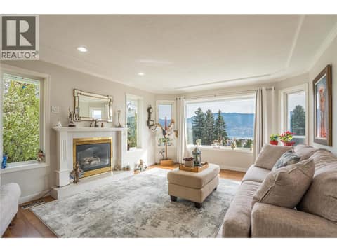 Photo 6 of 10804 GIANTS HEAD Road, Main Town, Summerland