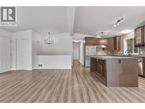 Photo 7 of 10824 Westshore Road, Okanagan North, Vernon