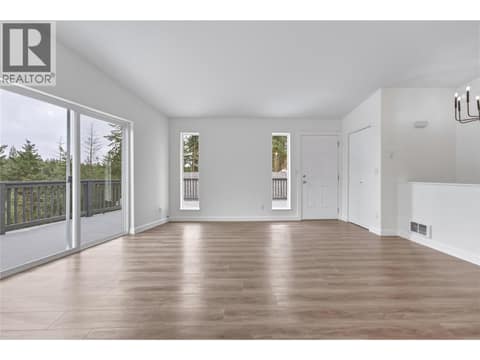 Living Room at 10824 Westshore Road, Okanagan North, Vernon