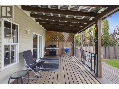 Photo 11 of 2624 Joyce Avenue, Brocklehurst, Kamloops
