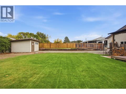 Photo 13 of 2624 Joyce Avenue, Brocklehurst, Kamloops