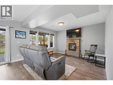 Photo 15 of 2624 Joyce Avenue, Brocklehurst, Kamloops