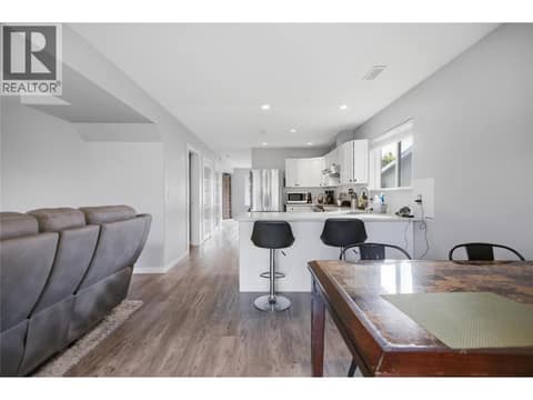 Photo 19 of 2624 Joyce Avenue, Brocklehurst, Kamloops