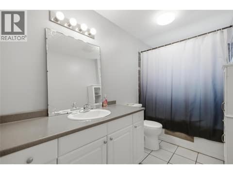 Photo 30 of 2624 Joyce Avenue, Brocklehurst, Kamloops