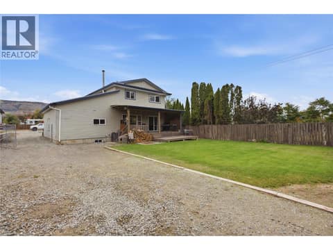 Photo 5 of 2624 Joyce Avenue, Brocklehurst, Kamloops