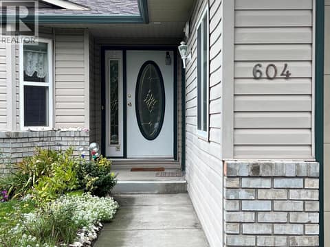 Photo 1 of 604 6th Avenue, Swan Lake West, Vernon