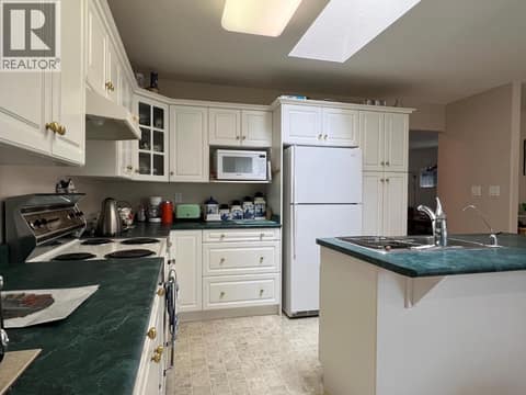 Photo 15 of 604 6th Avenue, Swan Lake West, Vernon