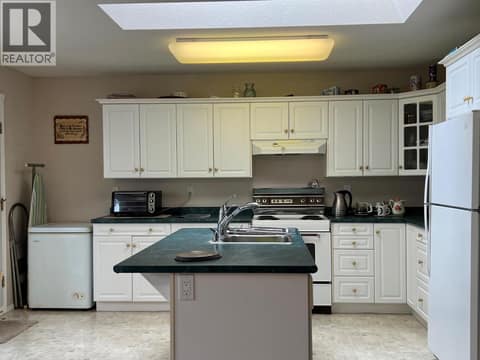 Photo 16 of 604 6th Avenue, Swan Lake West, Vernon