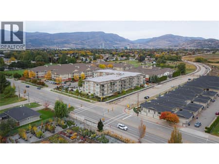 Photo 2 of 3090 Burtch Road Unit# 103, Springfield/Spall, Kelowna