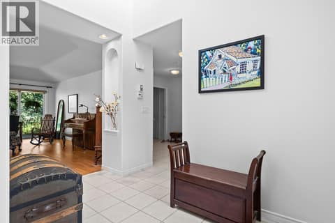 Foyer at 3889 Gallaghers Grange, South East Kelowna