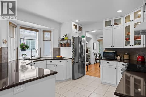 Kitchen at 3889 Gallaghers Grange, South East Kelowna