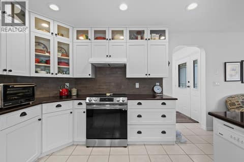 Kitchen at 3889 Gallaghers Grange, South East Kelowna