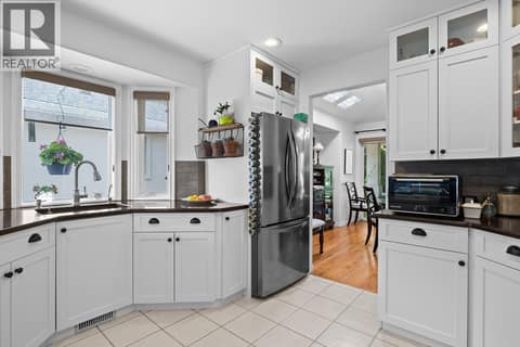 Kitchen at 3889 Gallaghers Grange, South East Kelowna
