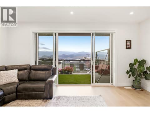 Photo 12 of 647 Deans Drive, Black Mountain, Kelowna