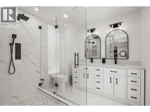 PRIMARY BATH at 2751 Lakeview Road, Lakeview Heights, West Kelowna