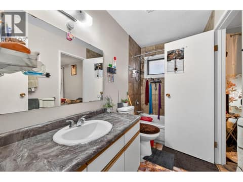 Photo 11 of 2070/2072 WESTSYDE Road, Westsyde, Kamloops