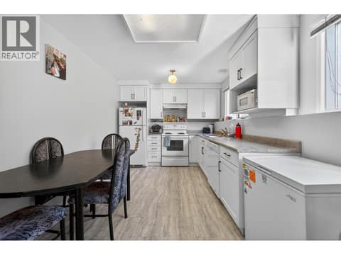 Photo 18 of 2070/2072 WESTSYDE Road, Westsyde, Kamloops