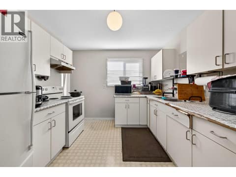 Photo 6 of 2070/2072 WESTSYDE Road, Westsyde, Kamloops