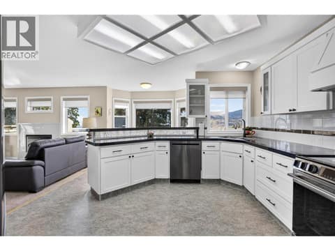 Photo 5 of 114 Brentview Court, Wiltse/Valleyview, Penticton