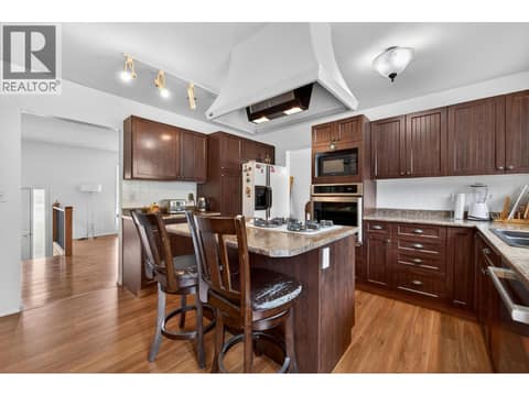 Photo 8 of 260 MILLER Place, Valleyview, Kamloops