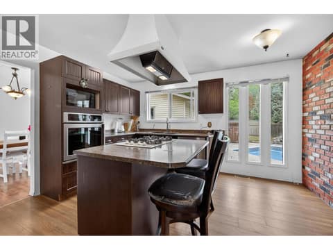 Photo 9 of 260 MILLER Place, Valleyview, Kamloops