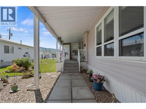Photo 3 of 5484 25 Avenue Unit# 79, Okanagan Landing, Vernon