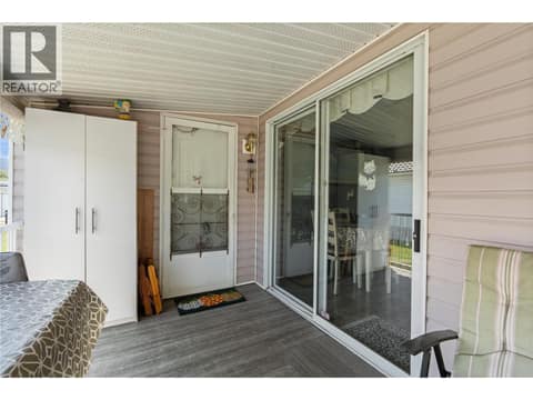 Photo 4 of 5484 25 Avenue Unit# 79, Okanagan Landing, Vernon