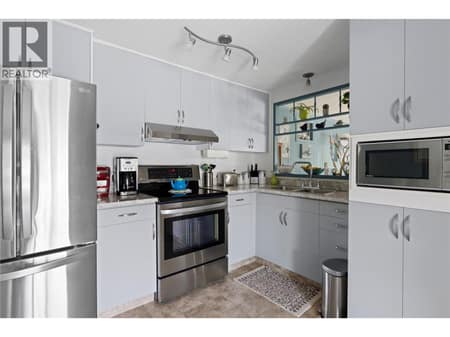 Photo 6 of 5484 25 Avenue Unit# 79, Okanagan Landing, Vernon