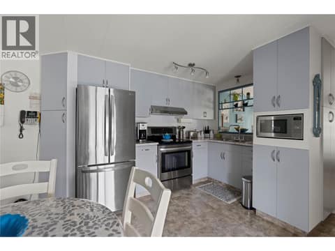Photo 7 of 5484 25 Avenue Unit# 79, Okanagan Landing, Vernon