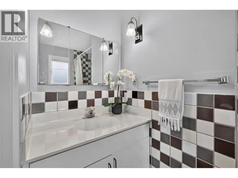 Photo 16 of 3777 Salloum Road, Glenrosa, West Kelowna