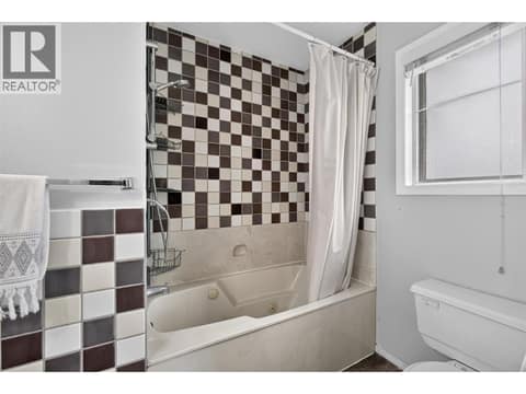Photo 17 of 3777 Salloum Road, Glenrosa, West Kelowna