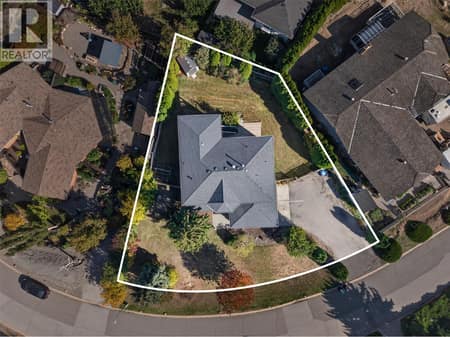 Photo 2 of 3777 Salloum Road, Glenrosa, West Kelowna