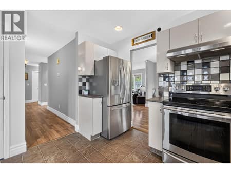 Photo 6 of 3777 Salloum Road, Glenrosa, West Kelowna