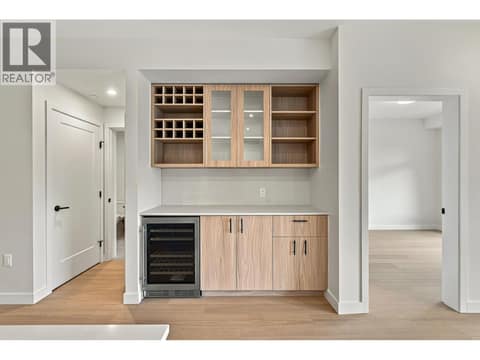 Photo 10 of 9654 Benchland Drive Unit# 306, Lake Country South West