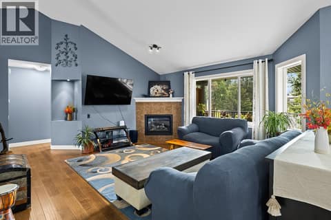 Photo 3 of 2095 Bernau Court, Lake Country South West