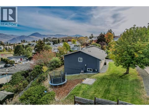 Photo 2 of 891 Gleneagles Drive, Sahali, Kamloops