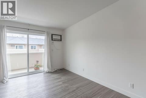 Virtually Emptied at 3160 De Montreuil Court Unit# 413, Lower Mission, Kelowna